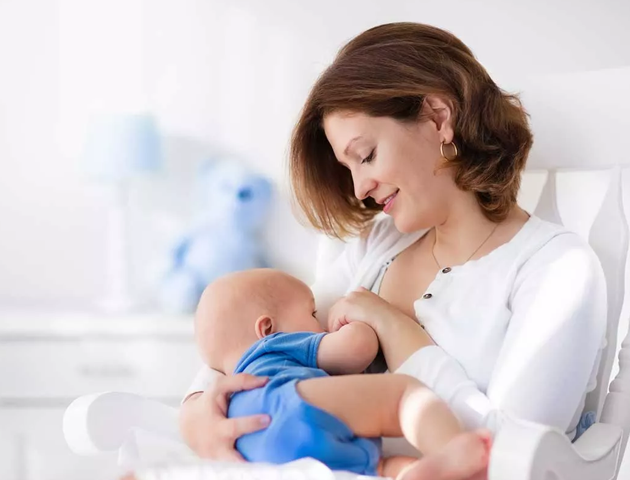 Breastfeeding Tips For Mothers Of Twins And Multiples